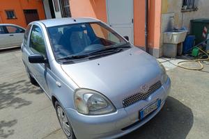 TOYOTA Yaris - 2003