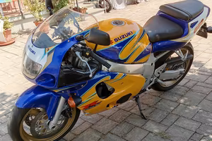 Suzuki gsxr 600