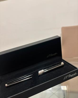 Penna stilografica S.T. Dupont Paris