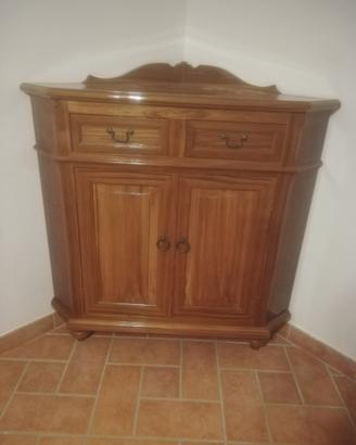 Mobile angolo fatto a mano legno
