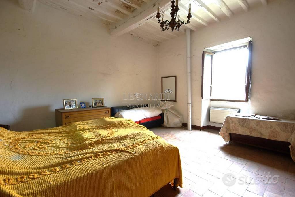 Rustico / Casale di 202 m² con 3 locali e box auto - Vista 4