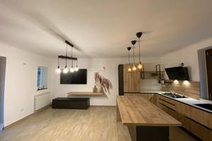 Casa indipendente ristrutturata