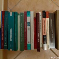 libri giuridici a scelta