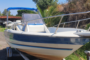 Bayliner trophy 2103