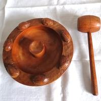 Schiaccianoci vintage in legno