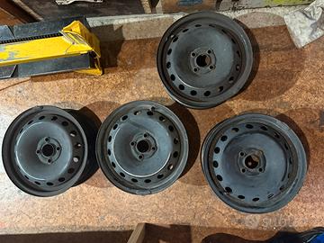 Cerchi fiat punto 15”