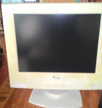Monitor LCD 15"