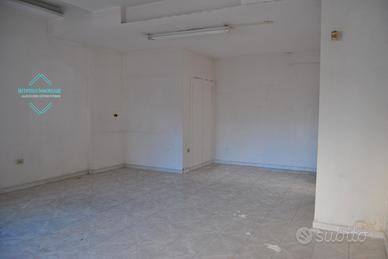 Locale 45 m² - Perfetto per Studio o Showroom