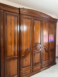 Camera da letto in noce massello