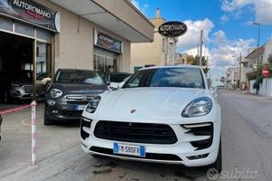 Porsche Macan gts 3.0 360 cv