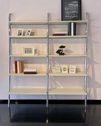 Libreria a muro.