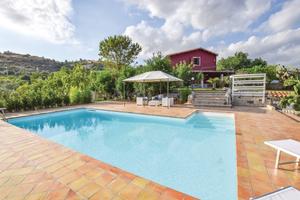 Villa con piscina a Giarratana