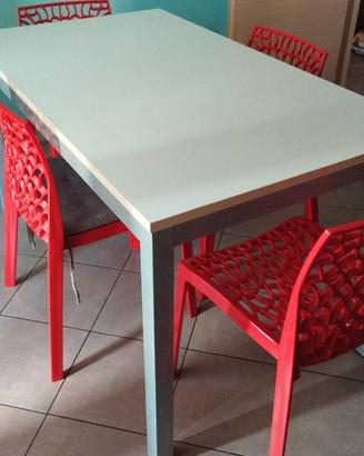 Tavolo da cucina+ 4 sedie