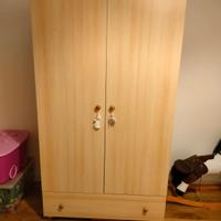 Cameretta bimbi - armadio, lettino e fasciatoio