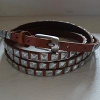 Cintura di pelle con borchie Replay