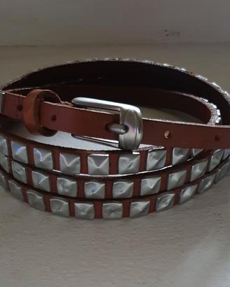 Cintura di pelle con borchie Replay