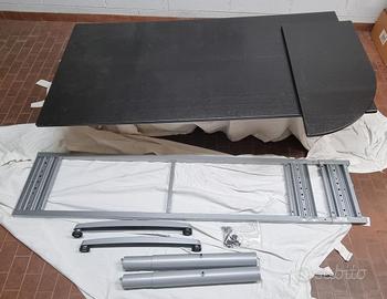 Scrivania Galant IKEA