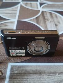 Nikon Coolpix S520
