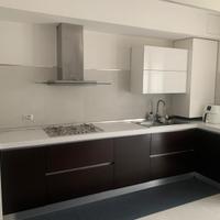 Cucina completa di elettrodomestici