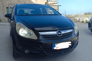 Opel Corsa D 1.3 mj 75 CV per neo patentati
