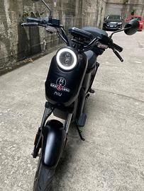 Niu Uqi Gt Extended Range (Batt maggiorata Bosh)