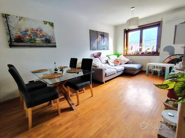 Clarina, ampio appartamento con garage