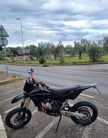 Husqvarna supermotard 125 del 2006