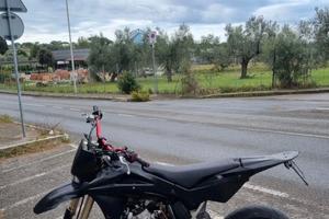 Husqvarna supermotard 125 del 2006