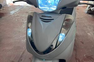 Honda SH 300 2010 – Tagliandato – Pronto all’uso