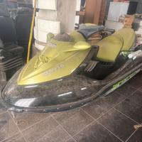 Moto d'acqua seadoo