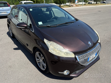 Peugeot 208 1.4 Diesel HDi 68 CV Allure