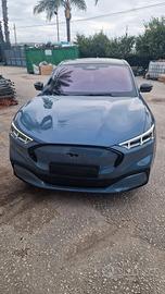 Ford mustang mach_e x