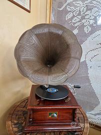 Grammofono in legno