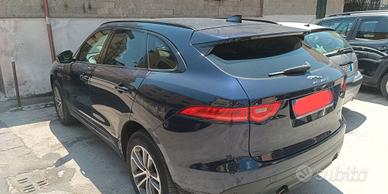 Jaguar F Pace 2.0 d AWD R-Sport 240 cv