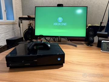 Xbox one + Call of Duty IW + Titanfall + Forza 5 M