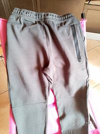 pantaloni tuta 