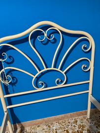 Letto singolo in ferro battuto