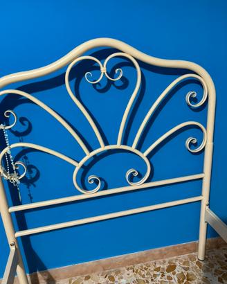 Letto singolo in ferro battuto