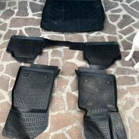 Set tappetini per bmw