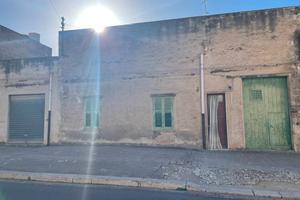 Casa a solo con giardino a Paceco