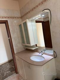 Mobile bagno con marmo