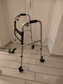 Girello per anziani, deambulatore con ruote