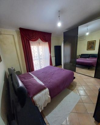 Camera da letto matrimoniale completa