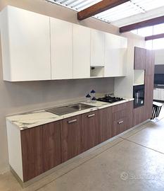 CUCINA FINE SERIE DI MOSTRA -- MODULABILE