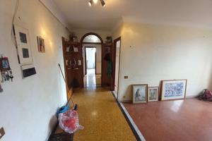 Appartamento due livelli box e ascensore