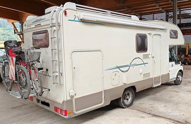 Camper mansardato Rimor