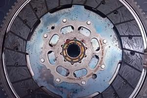 Frizione e volano valeo alfa 147