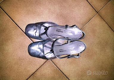 SCARPE *VINTAGE* ARGENTO CON CHARM STRASS