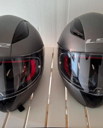 Coppia caschi Ls2 taglia S +M pari al nuovo