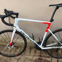 Specialized Tarmac SL6 TG 61 con Fulcrum Carbon